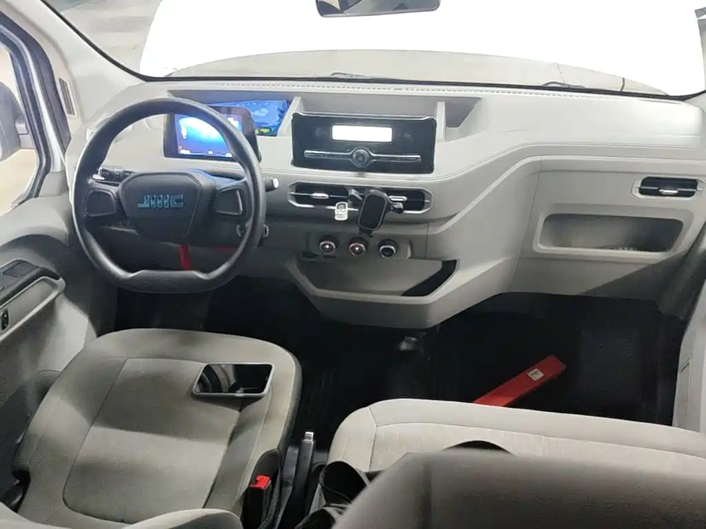 Jiangling E-Fushun 2025 2025 Clear Window Version 41.86kWh Short Wheelbase Low Roof