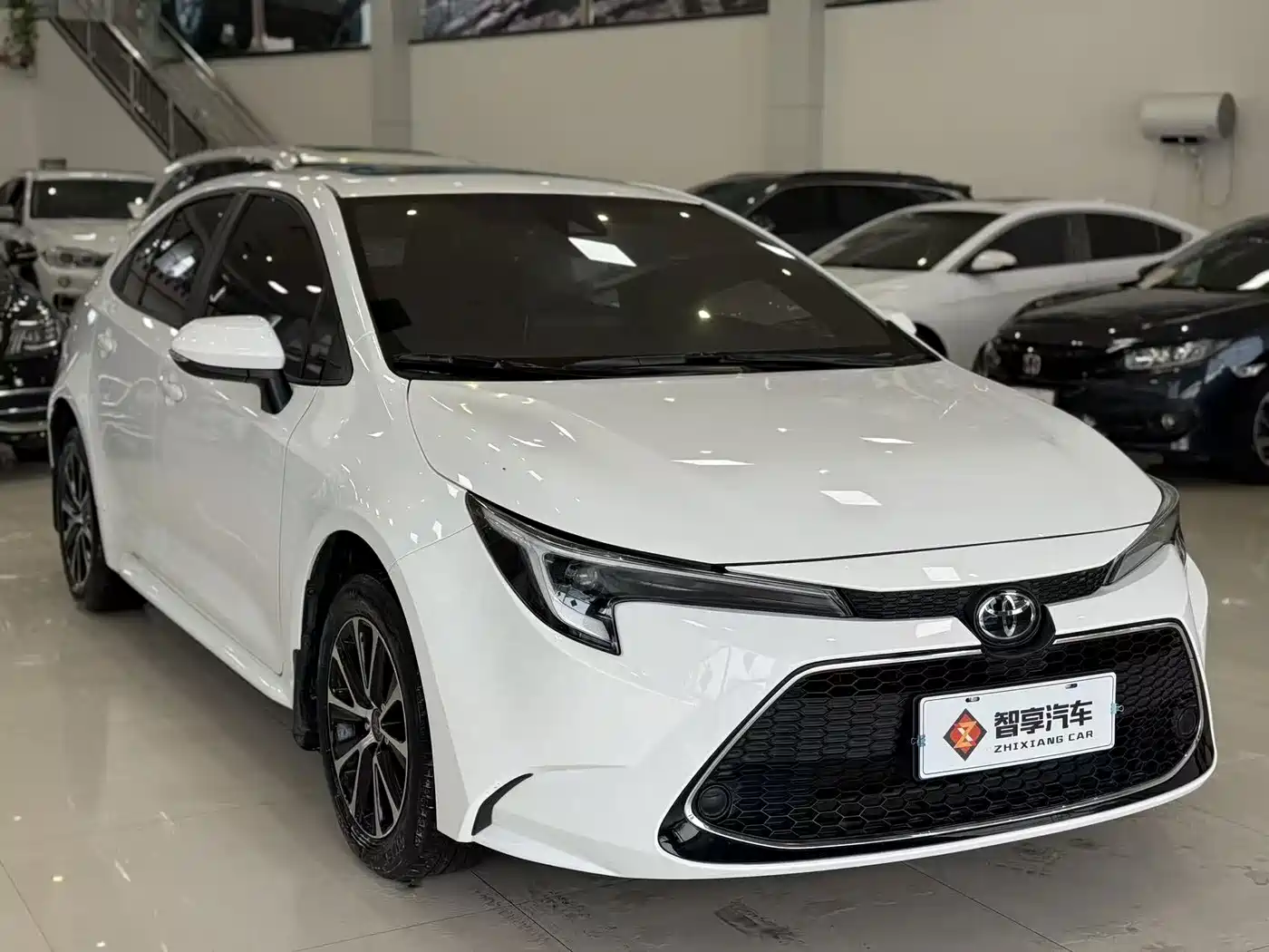 Toyota Levin 2023 185T CVT Luxury фото 3