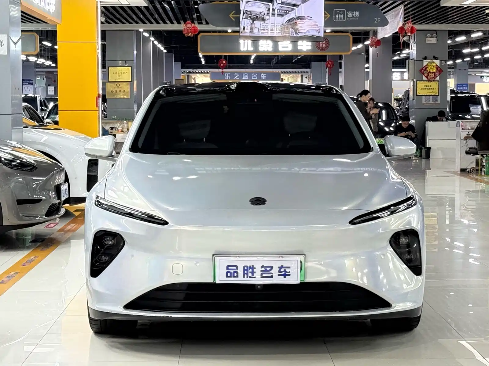 Фото 2 - NIO ET7
