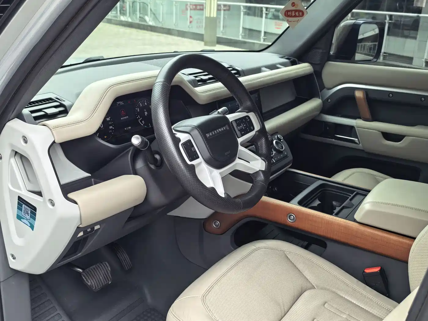 Фото 7 - Land Rover Defender