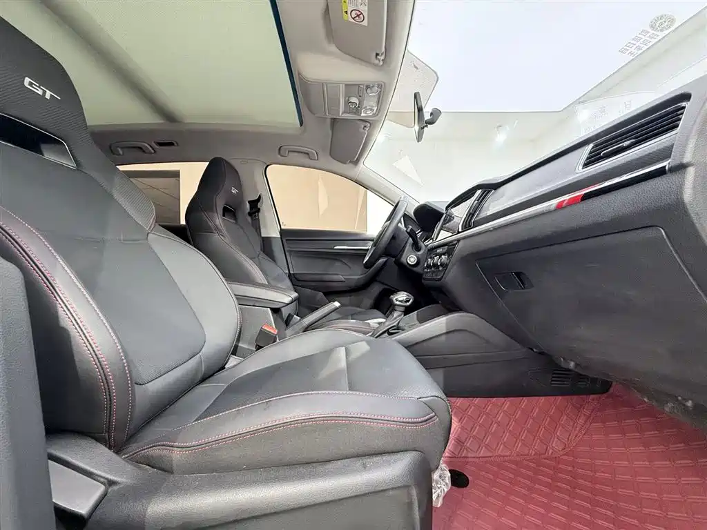 Škoda Kamiq 2022 GT 1.5L Automatic Ultimate Edition фото 9