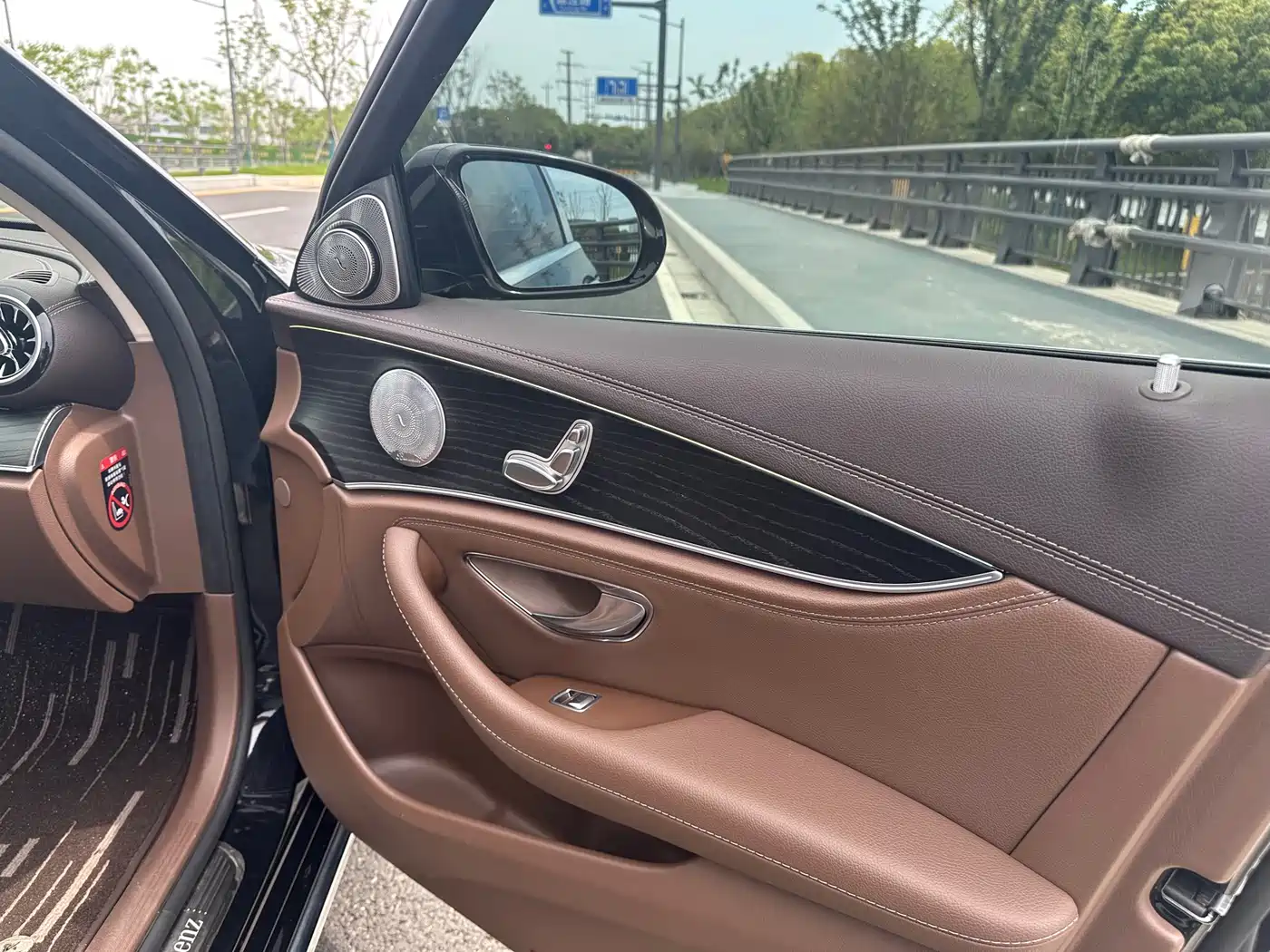 Mercedes-Benz E-Class 2022 E 260 L Sport фото 7