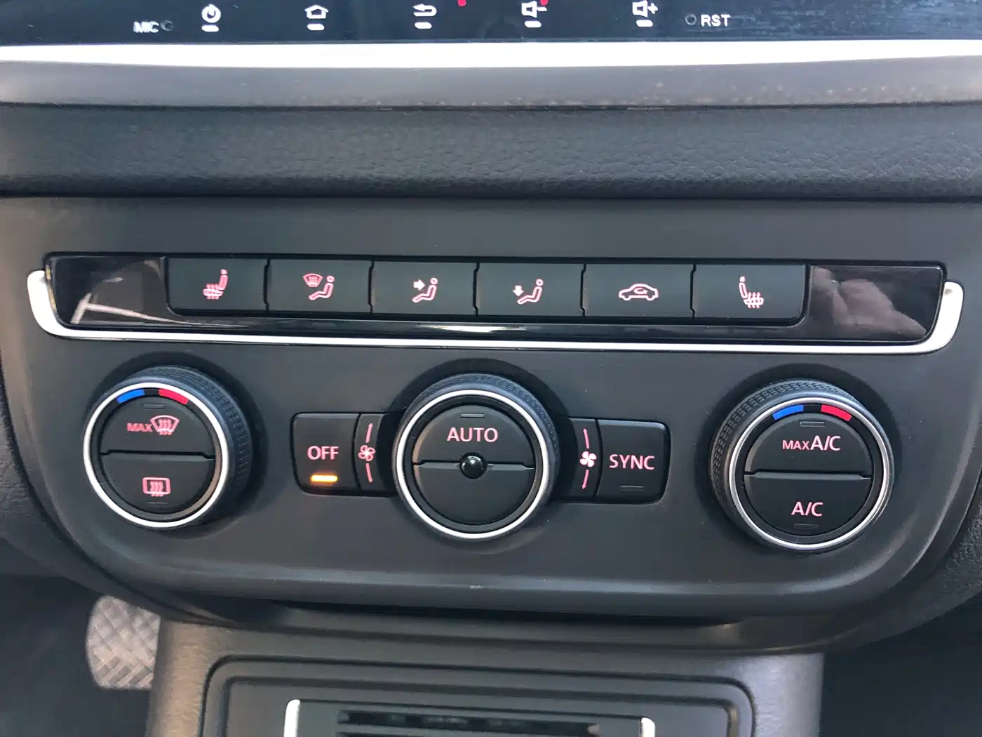 Volkswagen Tiguan 2015 1.8TSI Automatic 2WD Highline фото 15