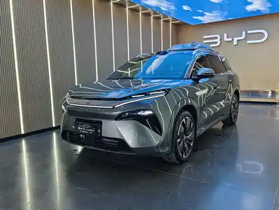 BYD Tang L