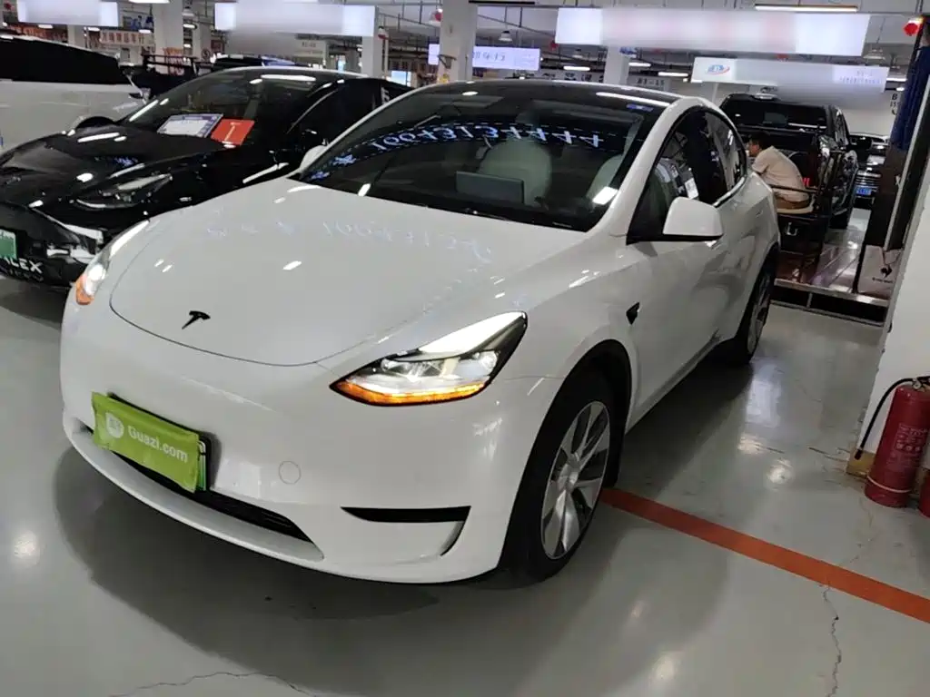 Tesla Model Y 2022