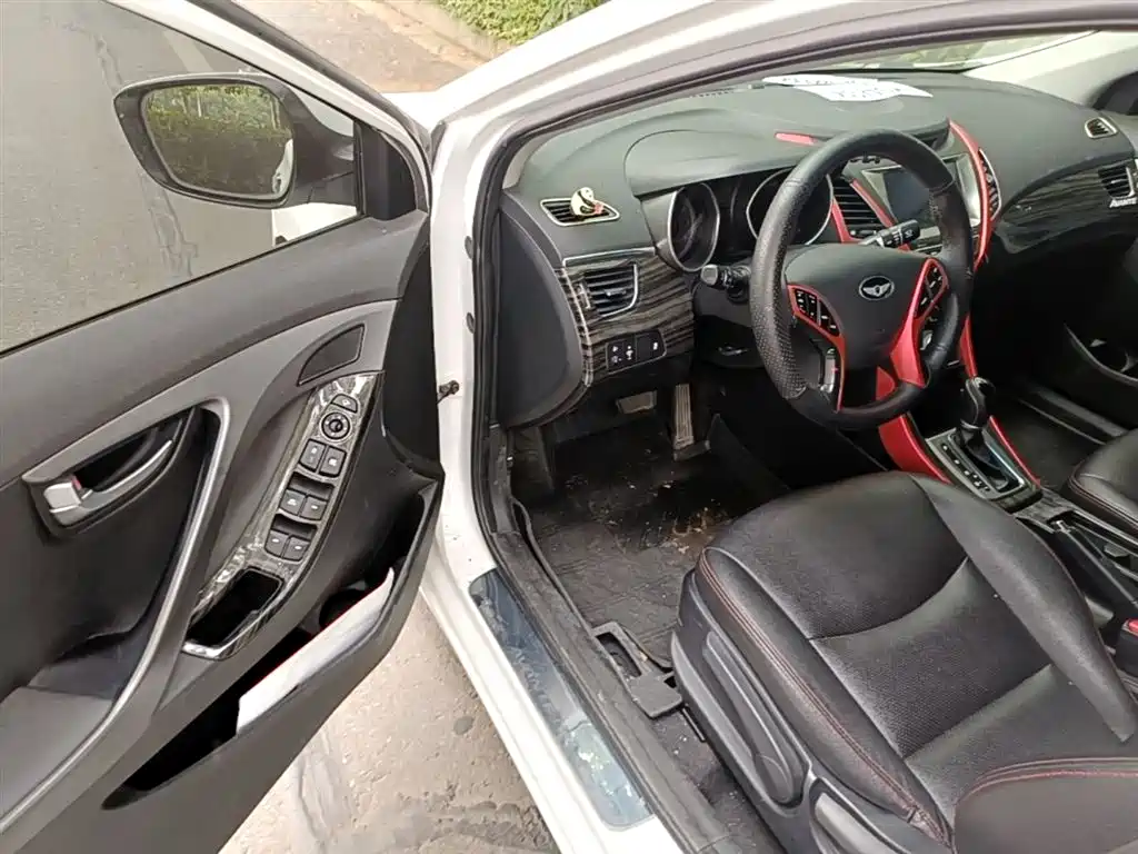 Hyundai Langdong 2016 1.6L Automatic Premium Edition фото 16
