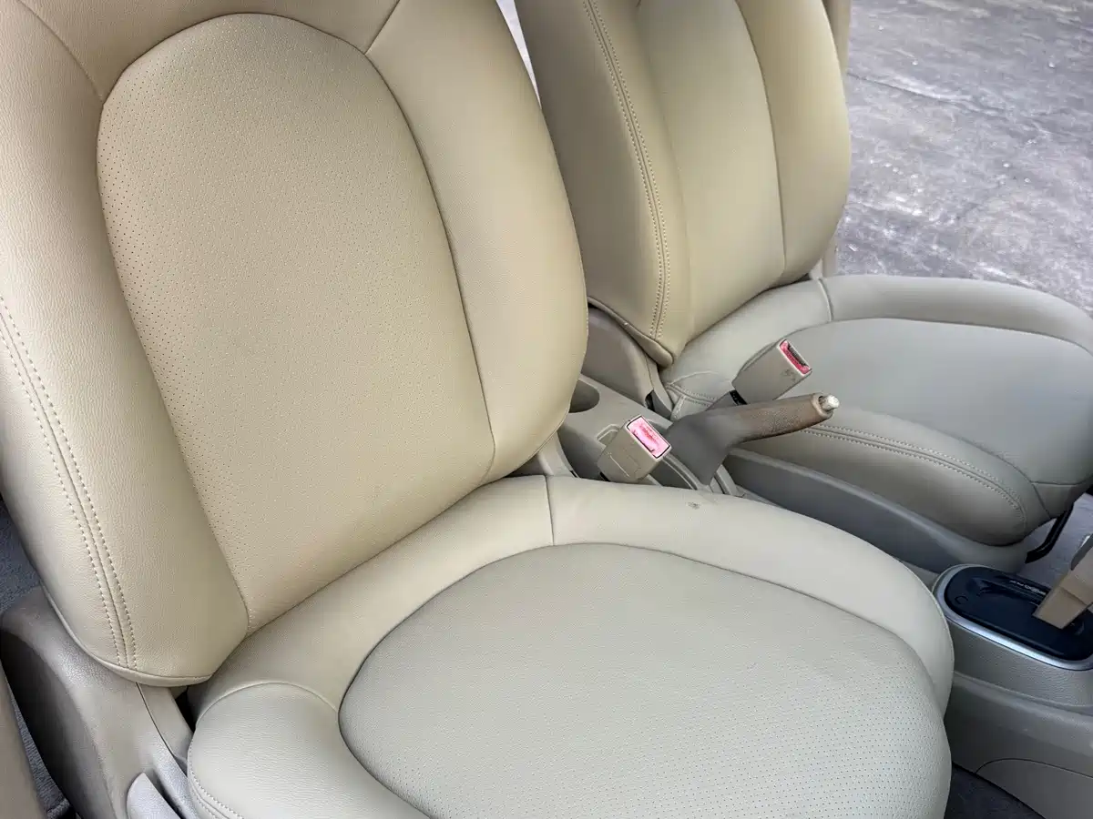 صورة 16 - Nissan Sylphy