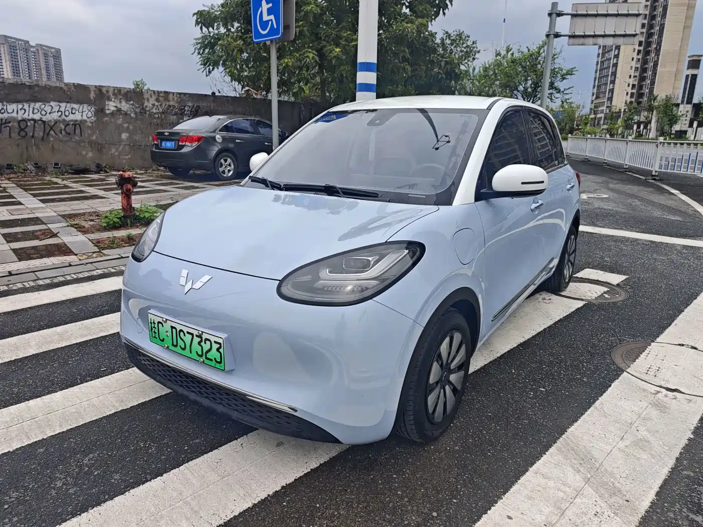  Wuling Motors Wuling Bingo 2023 Model 333km Telepathic Connect+ Version