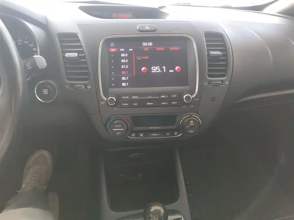 Kia K3 2016 1.6L Automatic GLS фото 9