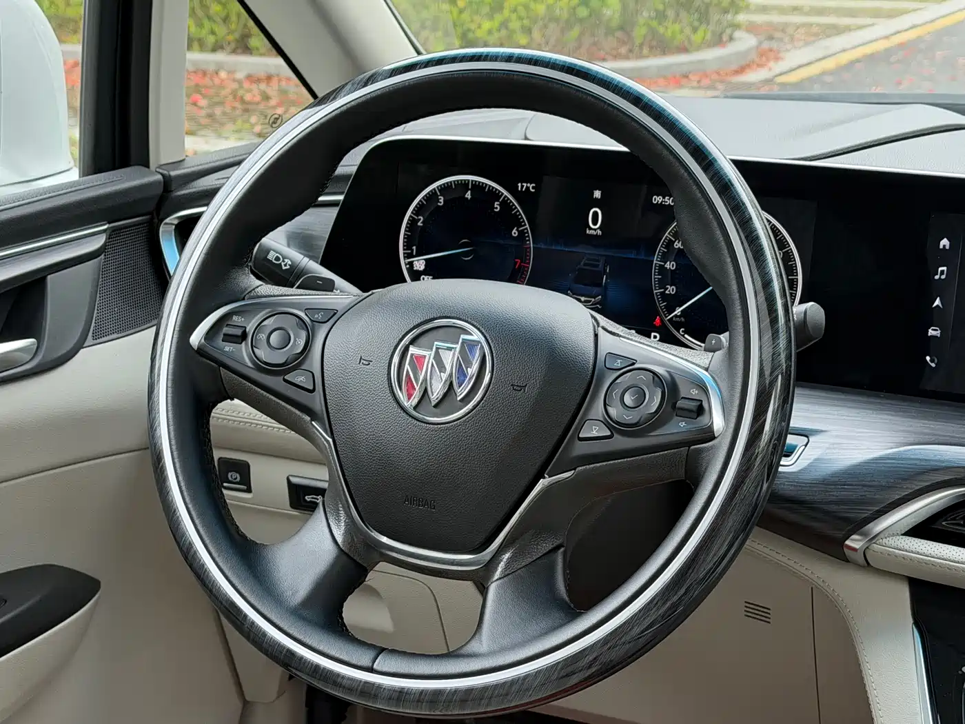 Buick GL8 2021 ES Landlord 653T Comfort фото 12
