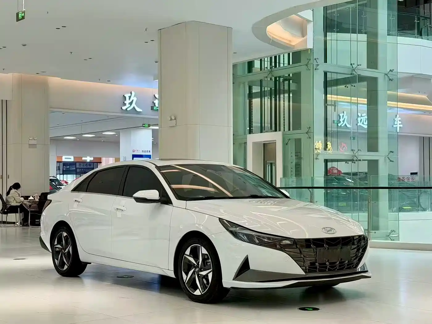 Hyundai Elantra 2023 240TGDi DCT N Line GLX Elite фото 2