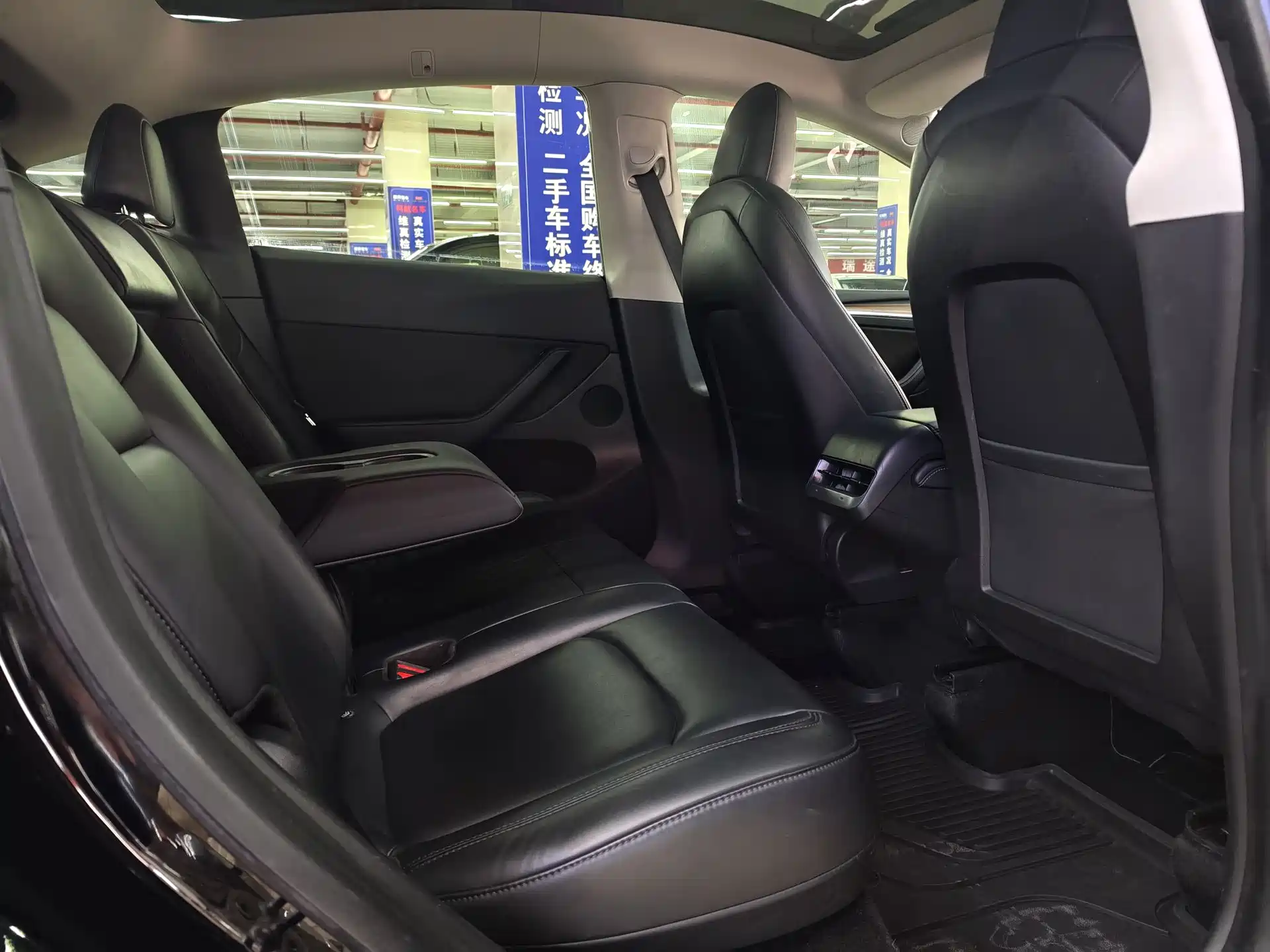 Фото 9 - Tesla Model Y