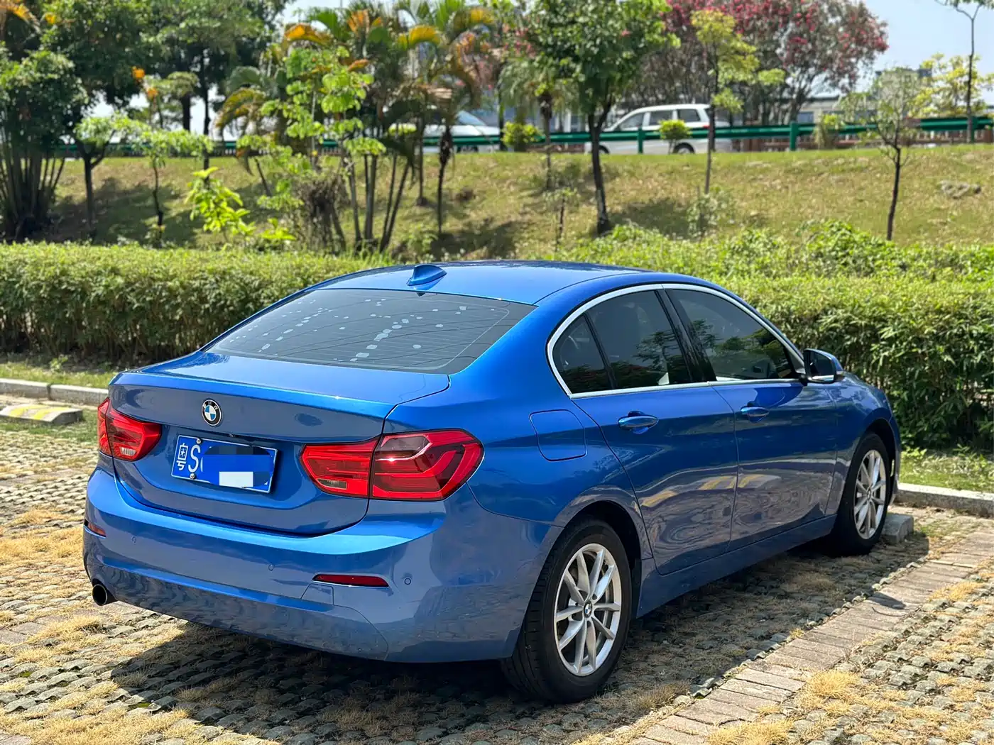 BMW 1 Series 2019 118i Fashion Edition фото 6