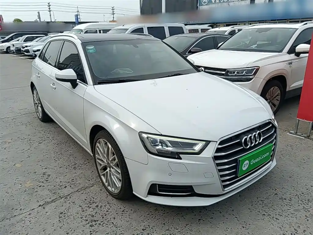 Audi A3 2018 30th Anniversary Sportback 35 TFSI Style фото 4