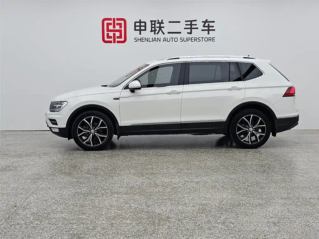 Volkswagen Tiguan L 2020 330TSI Auto 2WD Smart Luxury China VI фото 4