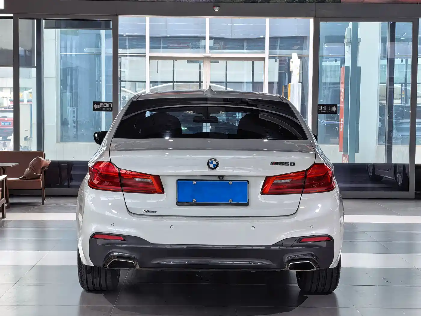 BMW 5 Series 2018 Facelift 530Li Exclusive M Sport Package фото 12