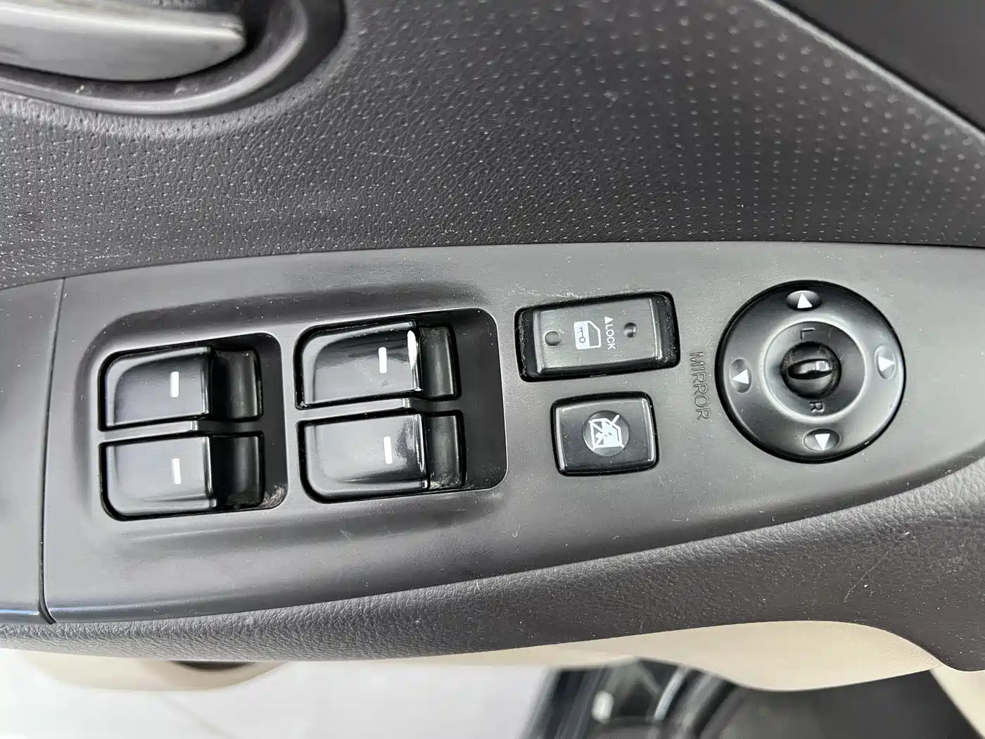 Hyundai Elantra 2011 1.6L Automatic Comfort фото 14