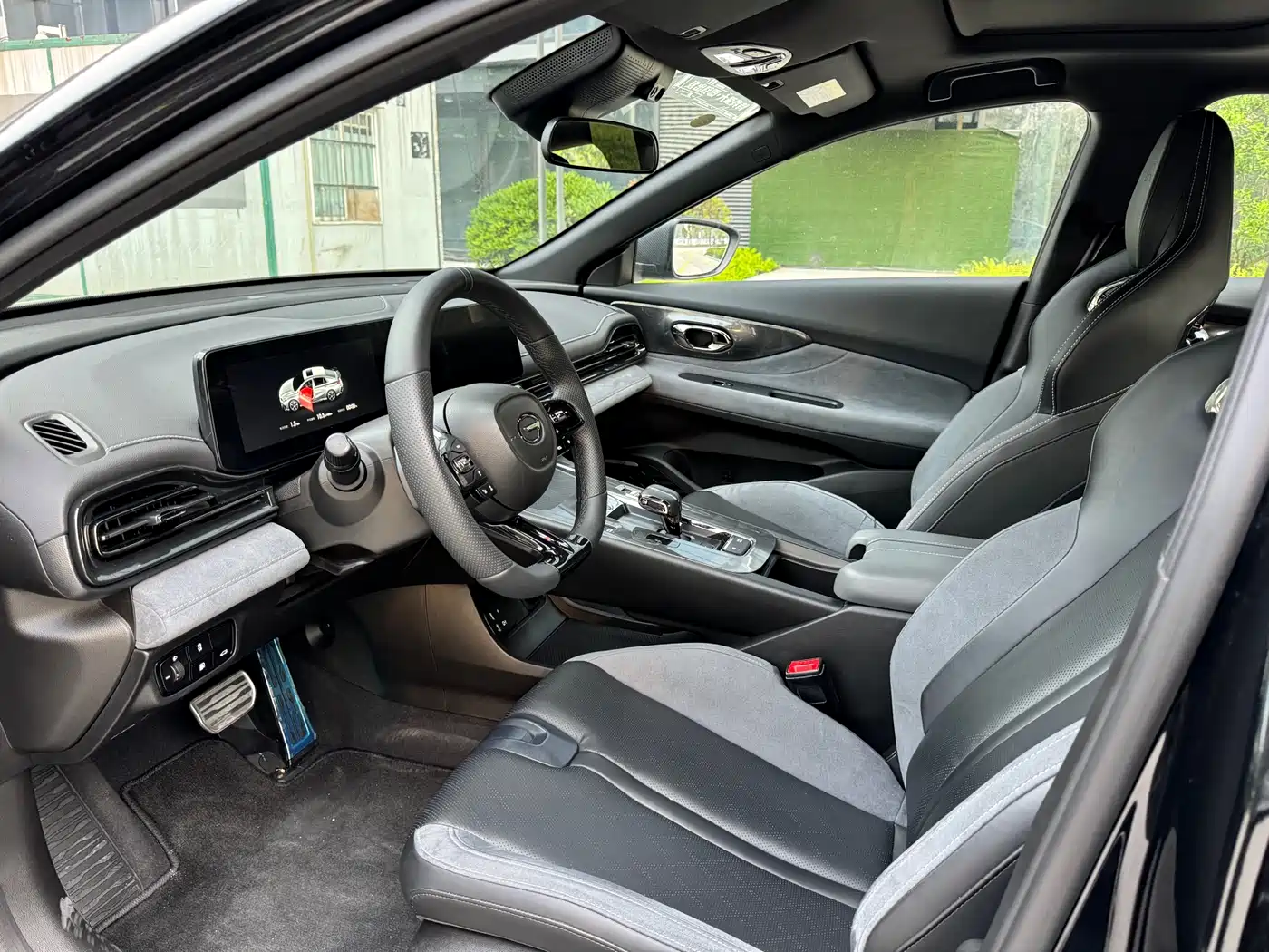 GAC Trumpchi Trumpchi Emkoo 2024 Model 400T Auto Shadow Leopard R PRO Edition фото 5