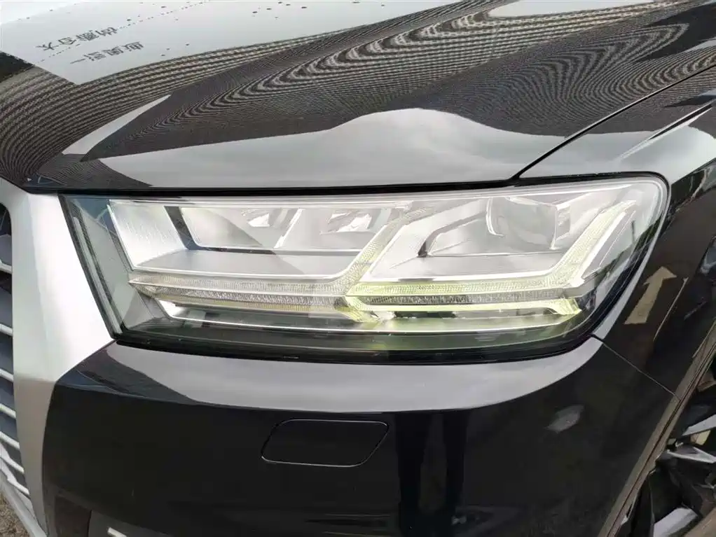 Audi Q7 2019 45 TFSI Comfort фото 9