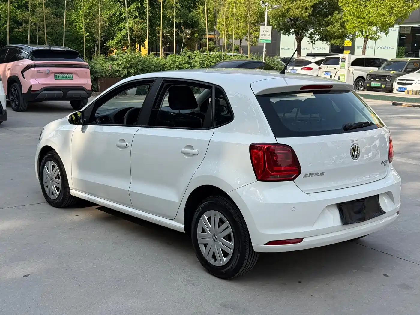 Volkswagen Polo 2018 1.5L Auto Safe Drive фото 8