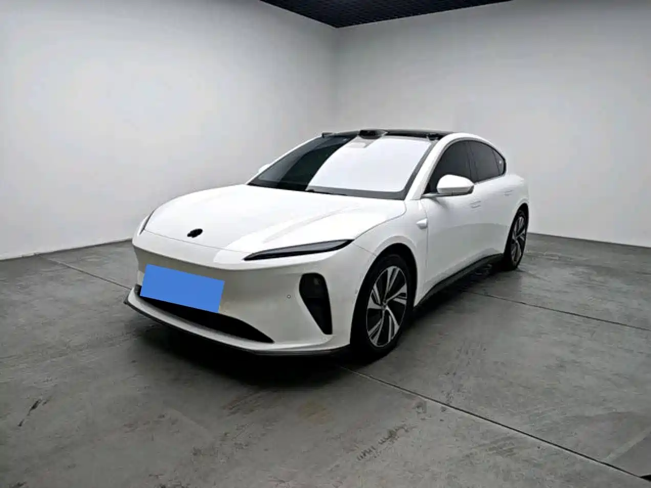 NIO NIO ET5