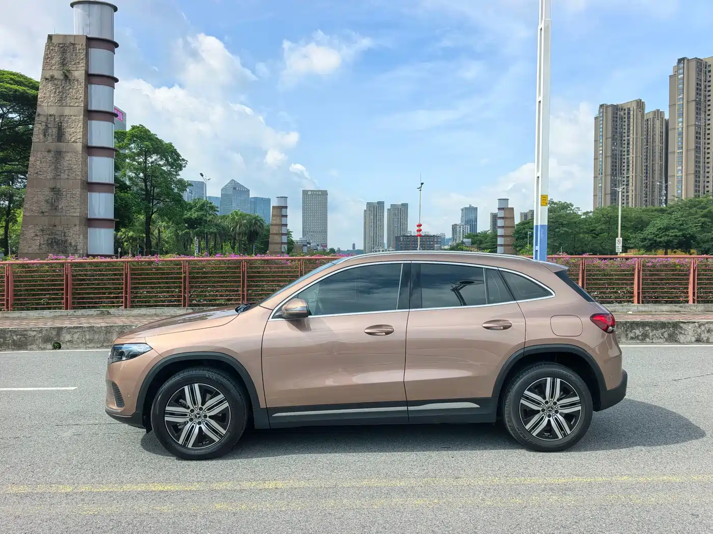 Photo 19 - Mercedes-Benz EQA
