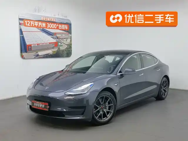 TESLA MODEL 3 2020