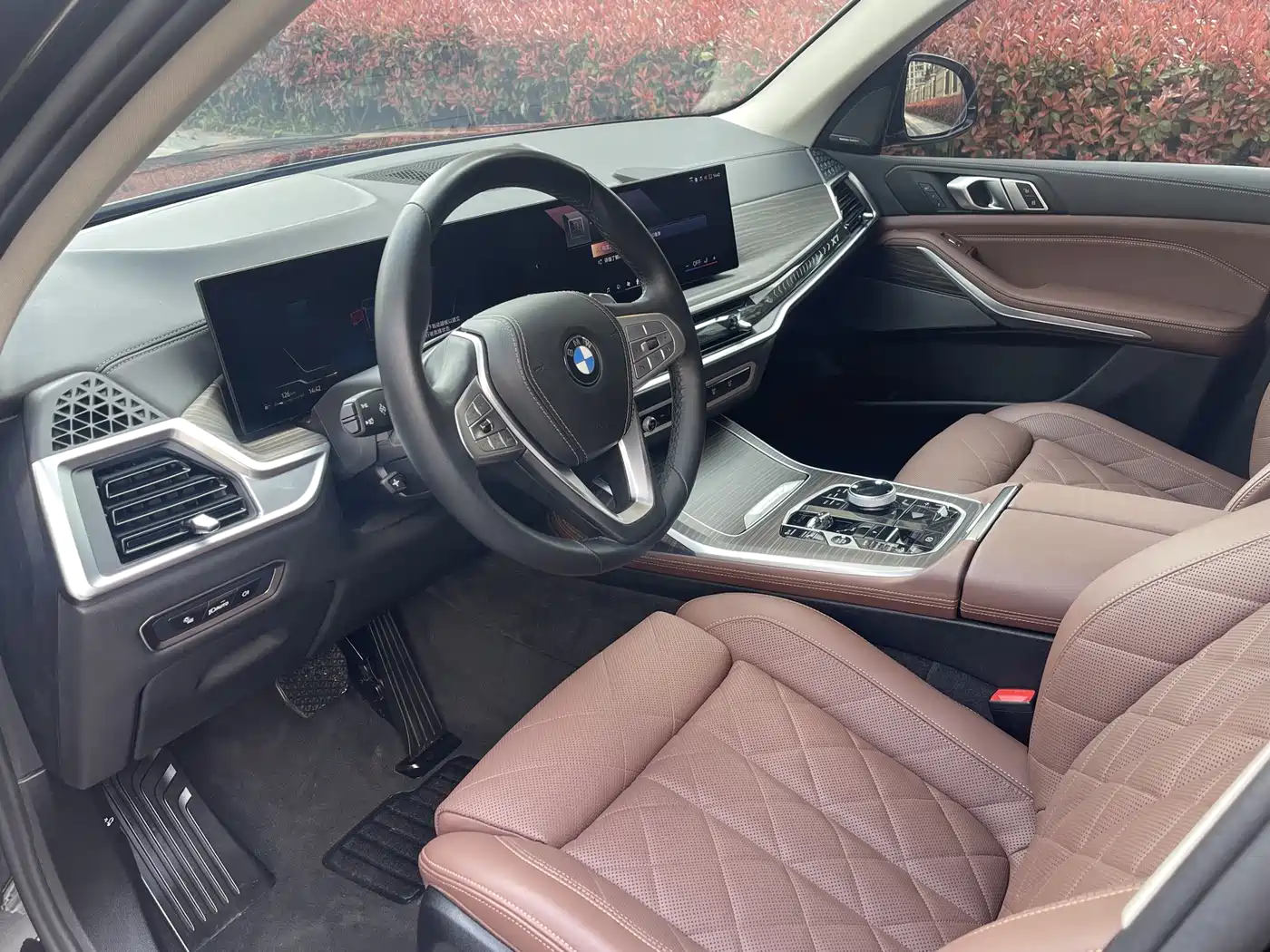BMW X7 2024 2023 xDrive40i Leading Luxury Package