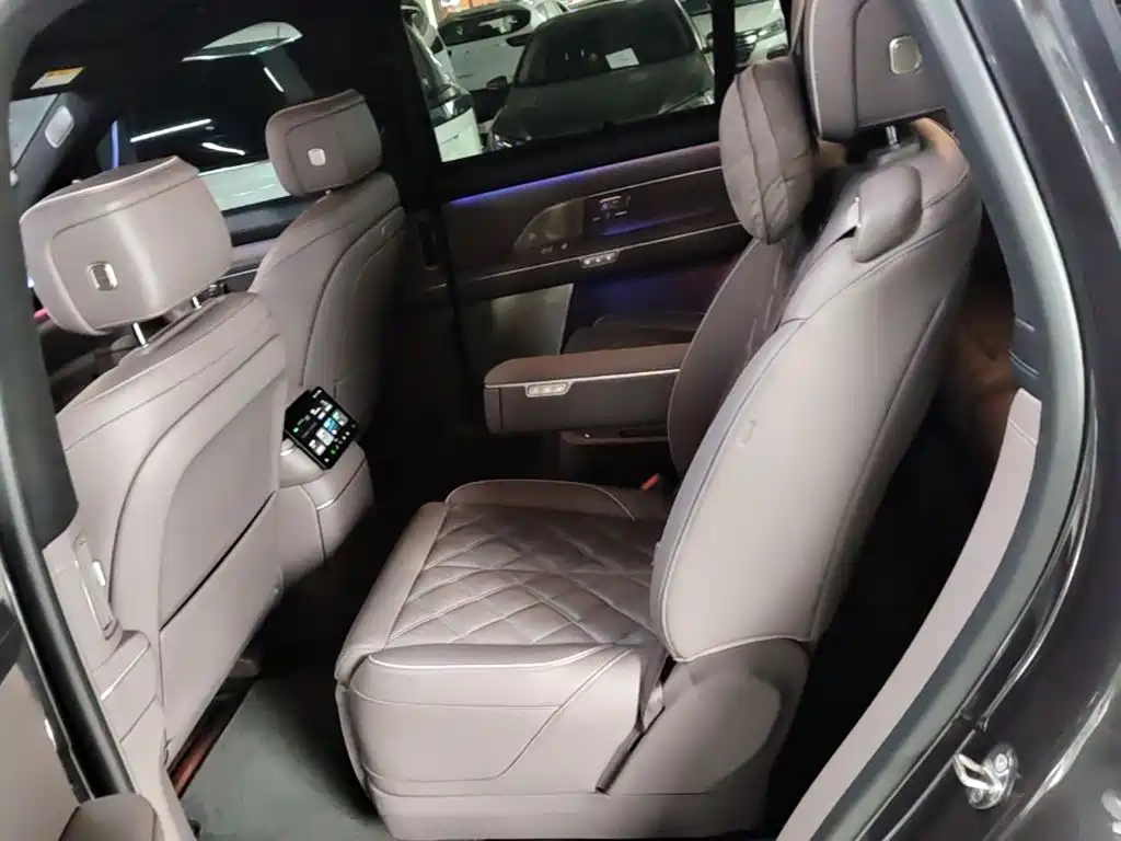 NIO ES8 2025 2025 Model 6-Seat Executive Luxury Edition