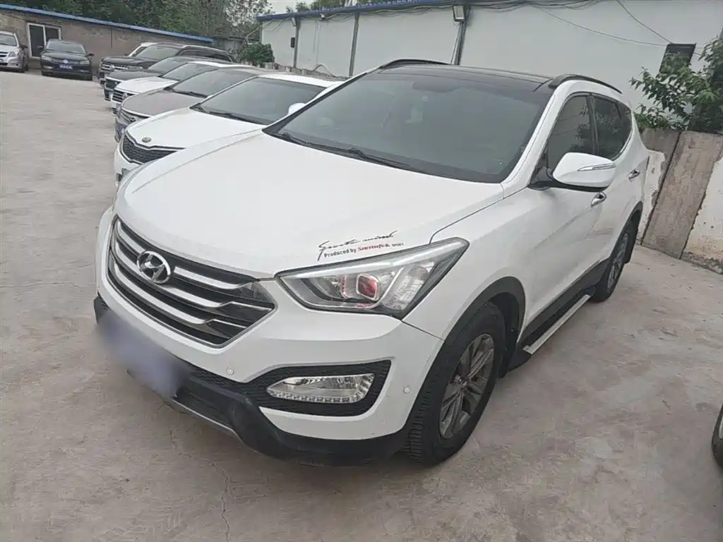 Hyundai Santa Fe 2013 Facelift 2.4L Automatic 4WD Smart