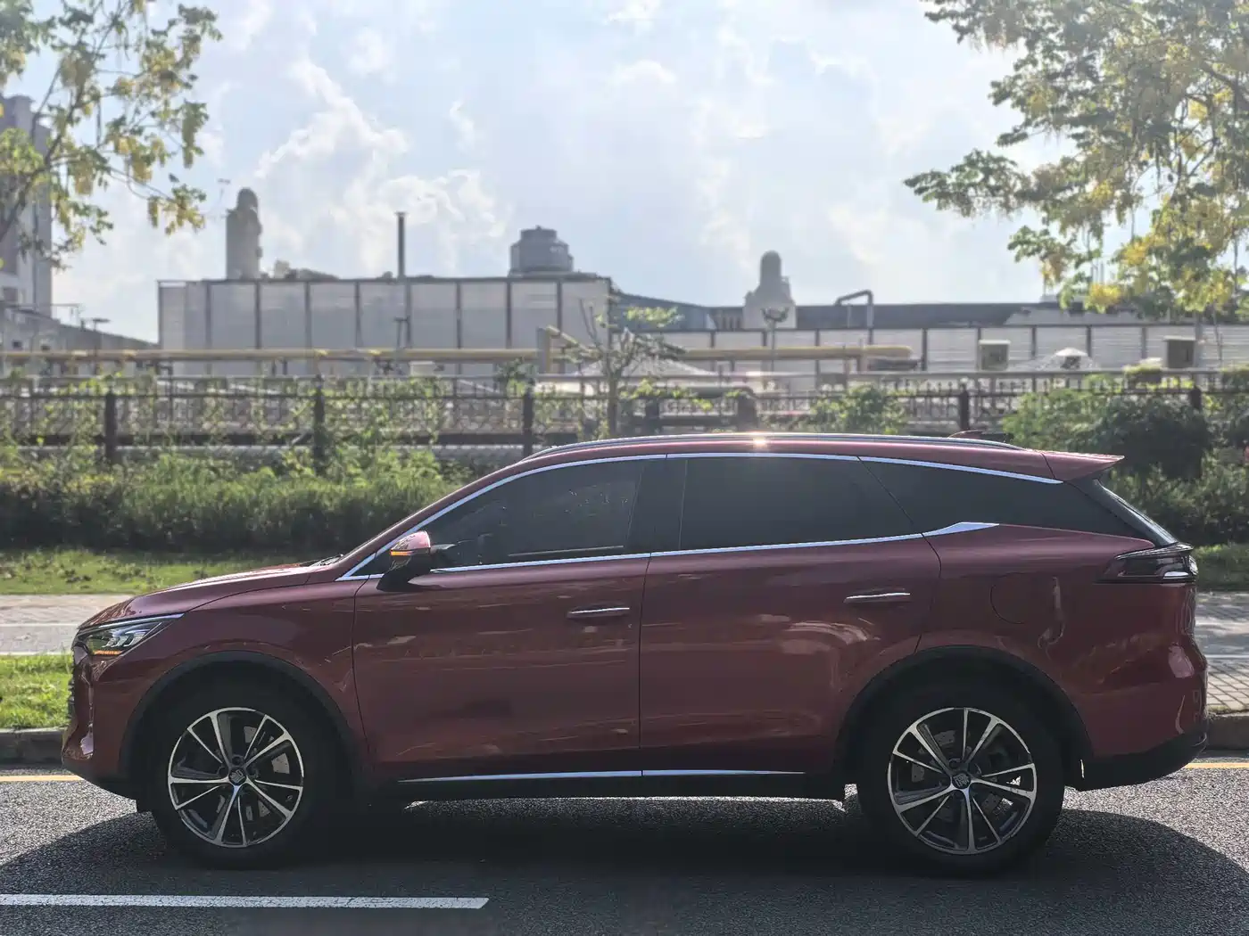 BYD Tang New Energy 2018 DM 2.0T AWD Smart Connection Enjoy Edition 7-Seater China V фото 4