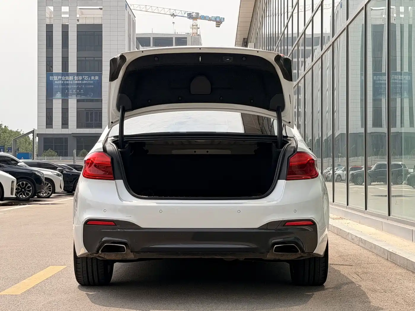 Фото 24 - BMW 5 Series