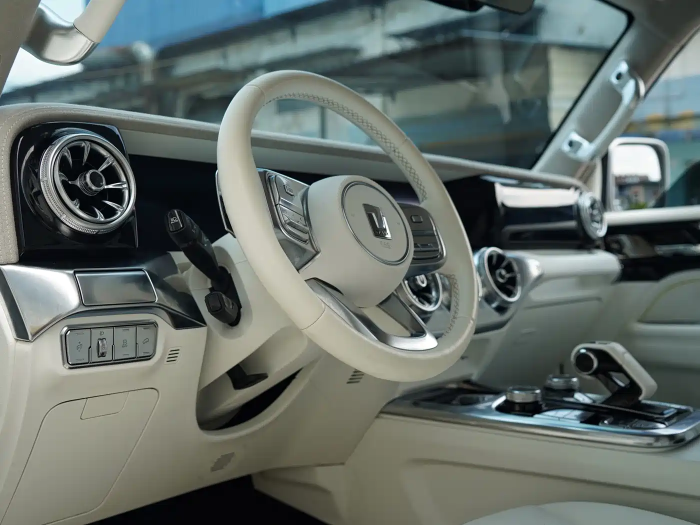 TANK CO CREATION TANK 300