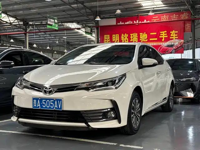 Toyota Corolla 2018 1.2T S-CVT GL-i Smart Shine Edition — фото 1