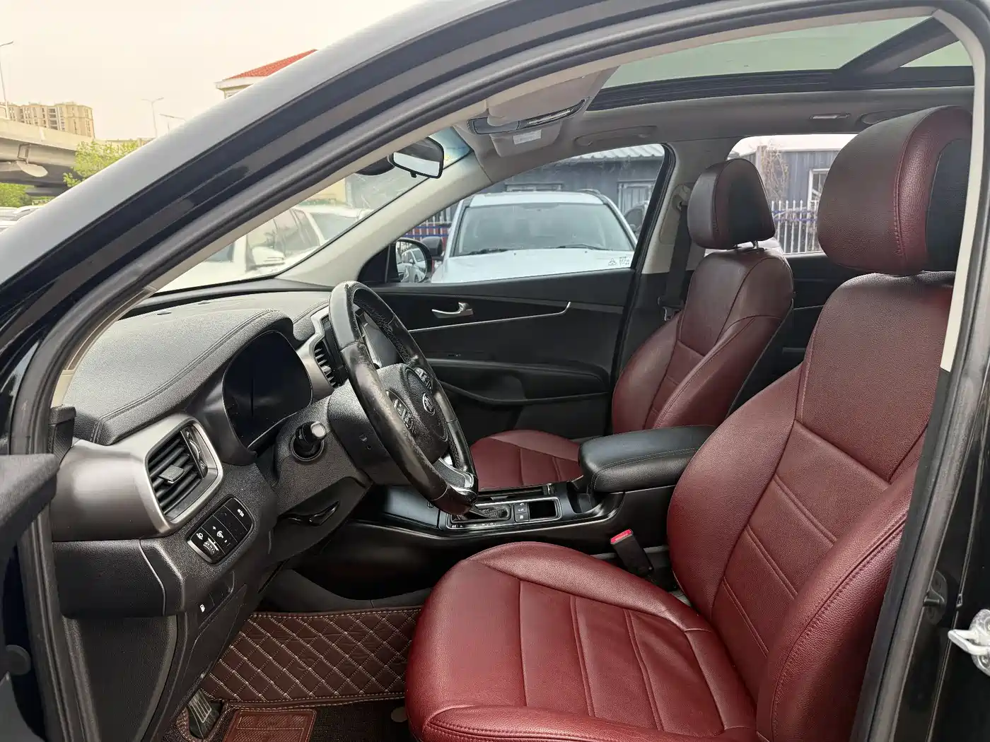 Kia Sorento 2015 Sorento L 2.4L Gasoline 4WD Sport 5-seater China IV фото 4