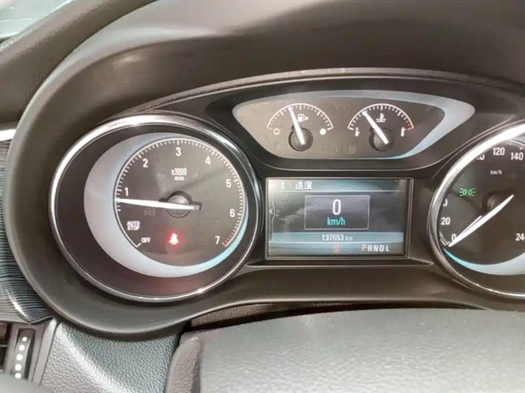 Фото 12 - Buick Envision Plus