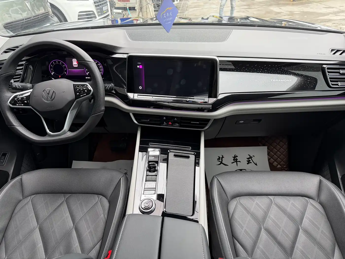 Volkswagen Teramont 2024 380TSI 4WD Prestige Luxury Edition фото 6