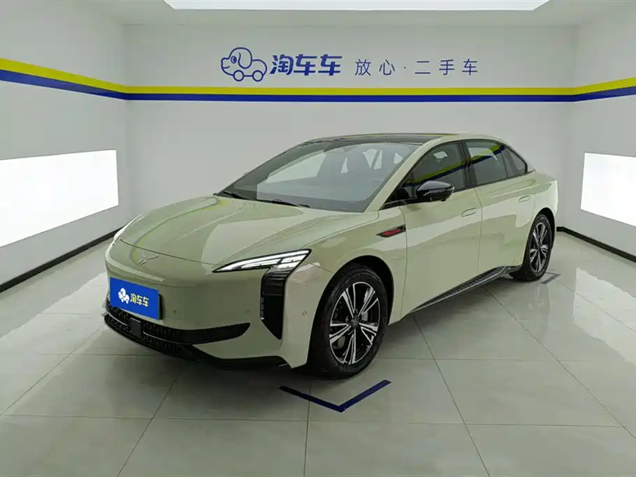 Hongqi EH7 2024 690 Pro