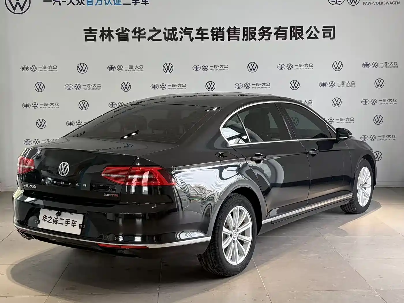 Volkswagen Magotan 2018 330TSI DSG Leading фото 4