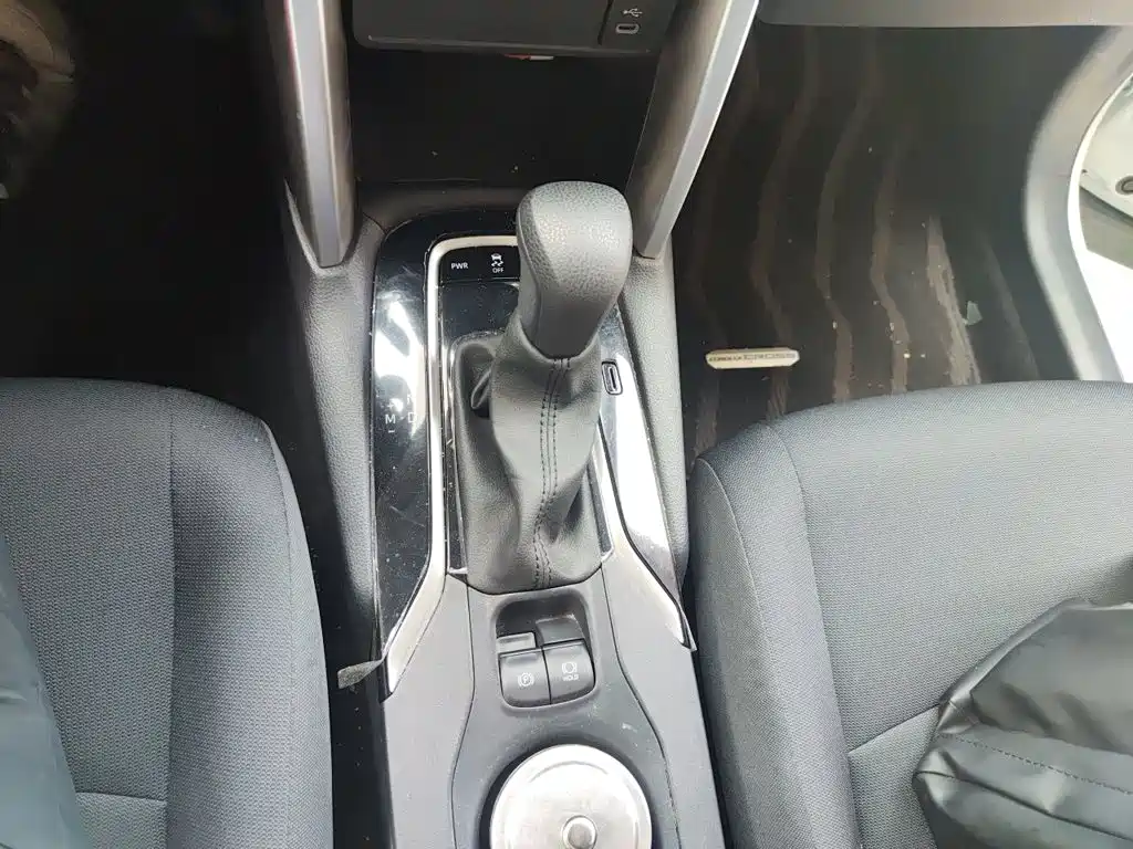 Toyota Corolla Cross 2025 2024 Model 2.0L Pioneer Edition