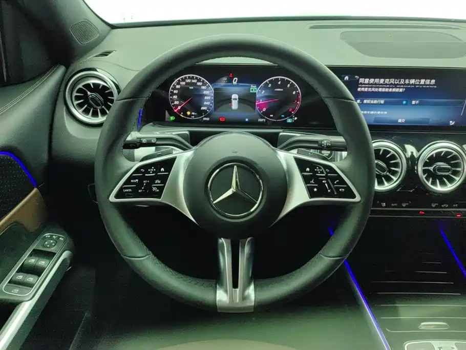 Mercedes-Benz GLB 2025 2024 Facelift GLB 220 Style