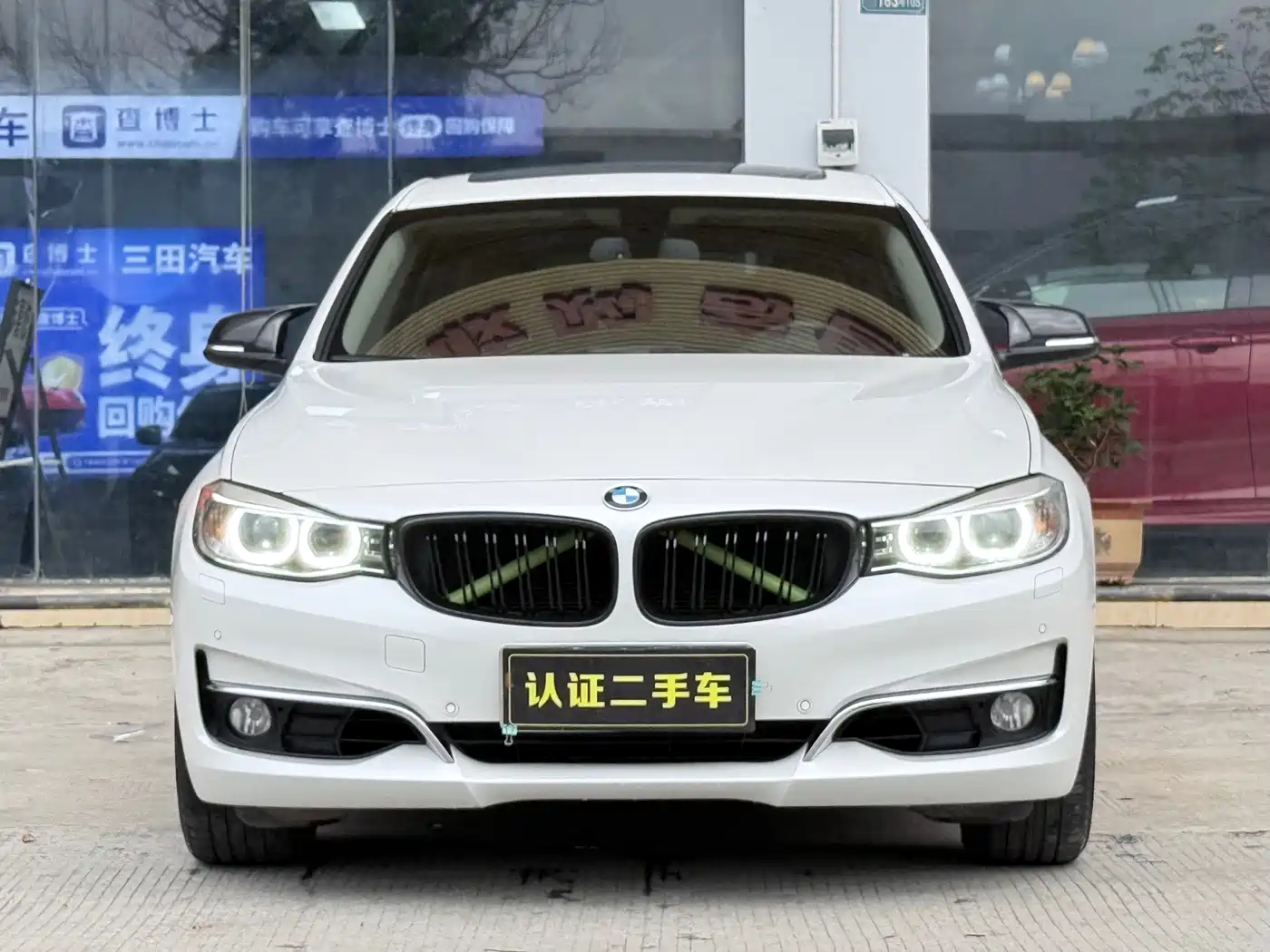 BMW 3 Series GT 2016 320i Design Package фото 2