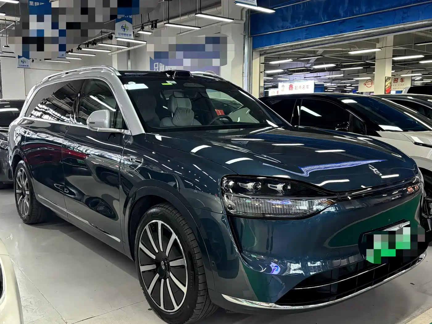 AITO Wenjie AITO M9 2024 Extended Range Ultra 42kWh 6-Seater фото 3