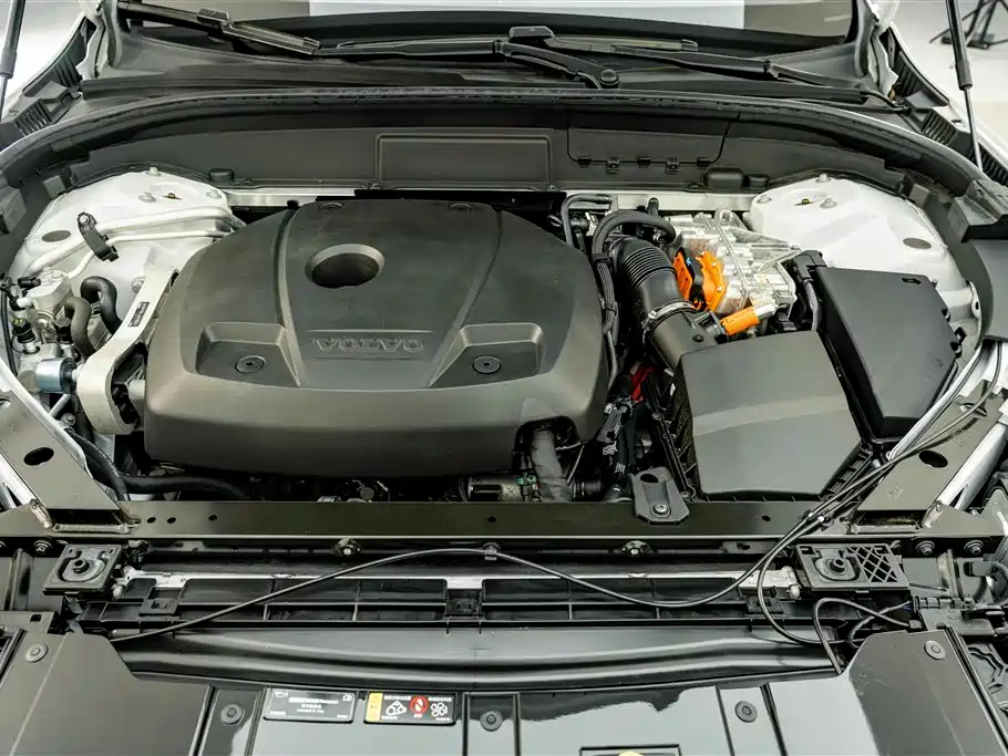 Volvo XC60 Plug-in Hybrid 2024 2023 T8 PHEV Long Range AWD Inscription Luxury Enjoyment Edition