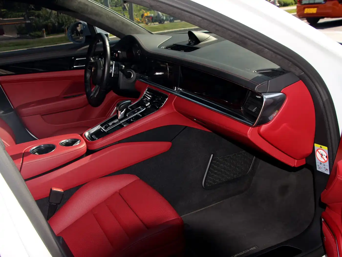 Porsche Panamera 2023 Panamera GTS 4.0T фото 17