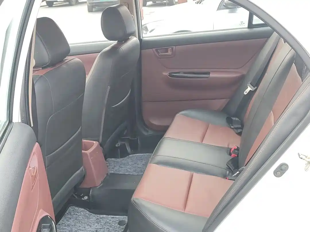 BYD F3 2012 Energy-saving Edition 1.5L Manual Comfort фото 11