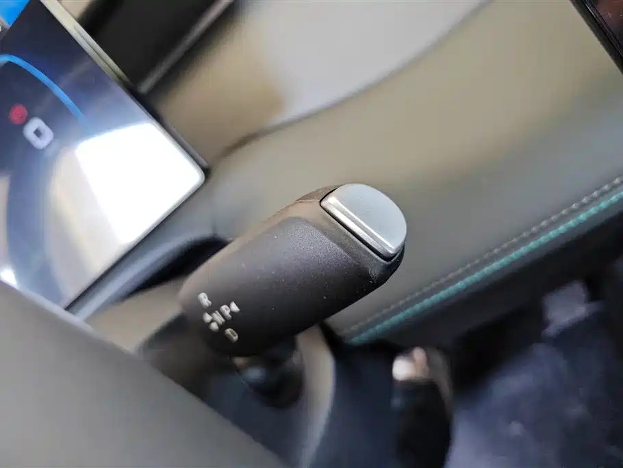 BYD Qin PLUS 2026 DM-i Smart Edition 128KM Progressive фото 16