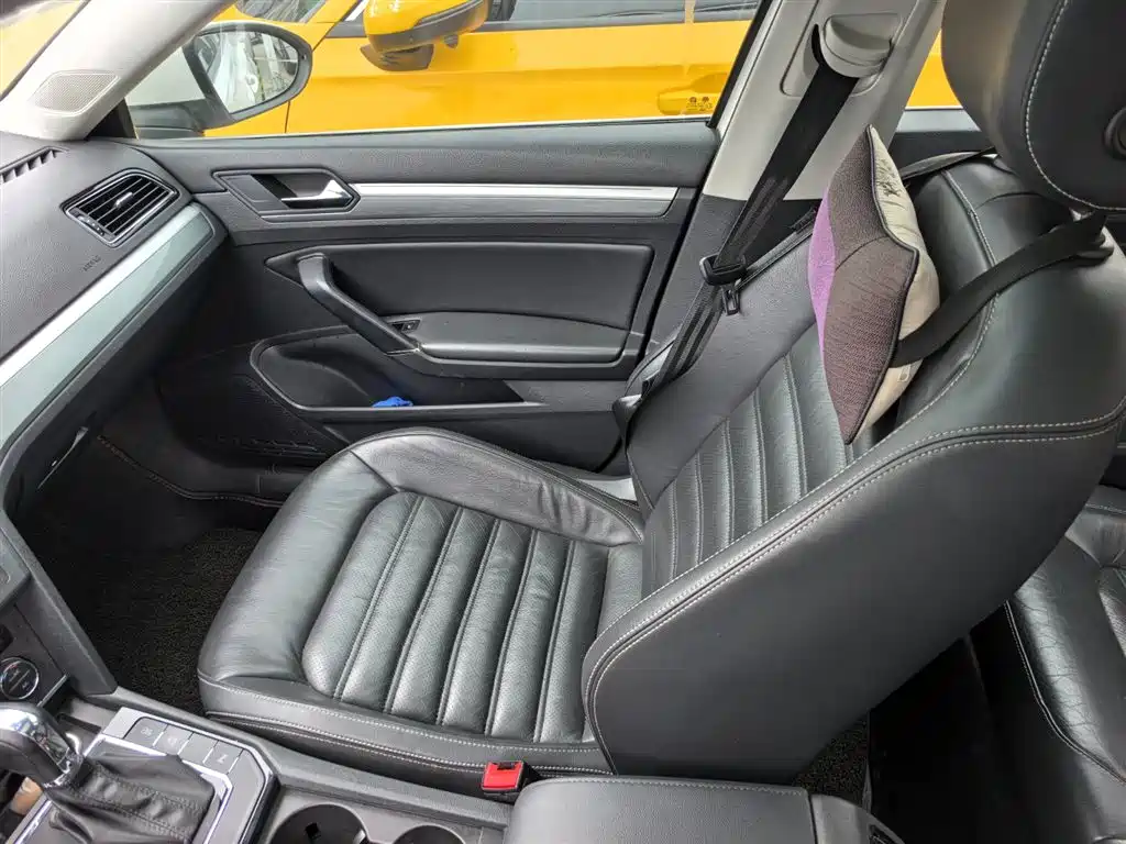 Volkswagen Lamando 2015 330TSI DSG Luxury Edition фото 12