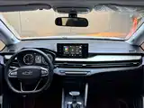 Фото 7 - Geely Vision X3