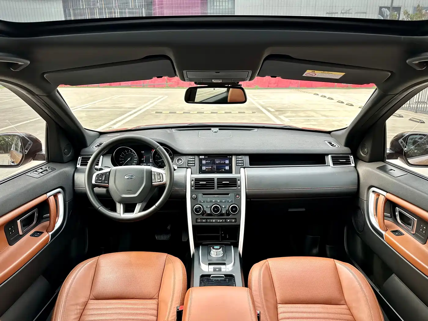 Land Rover Discovery Sport 2016 2.0T HSE LUXURY фото 12